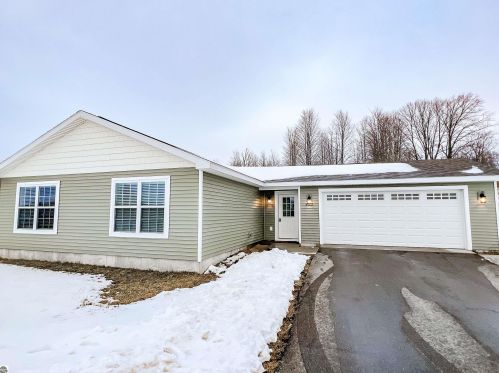 9173 Kingsfield Dr, Kingsley, MI 49649-9417