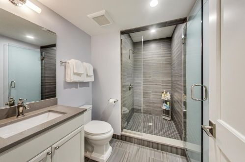 3619 Hermitage Ave, Chicago IL 60613-3506 exterior