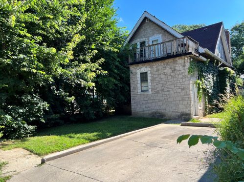 2809 41st St, Milwaukee WI  53210-1811 exterior