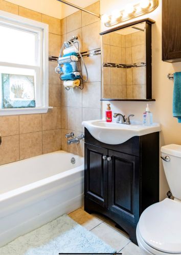 10 16 Ave, Broadview IL 60155-4016 exterior