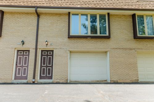 5725 Euclid Ave, Milwaukee WI  53219-4352 exterior