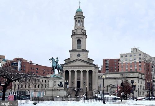 1133 13th St, Washington DC  20005-4203 exterior