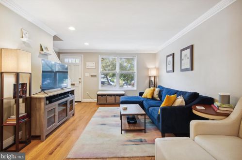 625 Alfred St, Alexandria VA  22314-1822 exterior