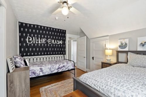 131 Pleasant St, Worcester MA 01609-3201 exterior