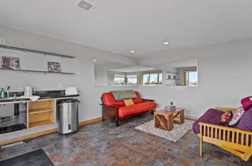 2001 Booth St, Milwaukee WI 53212-3403 exterior