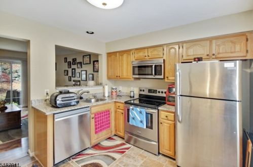 14 Ajax Ct, Hackettstown NJ  07840-2842 exterior