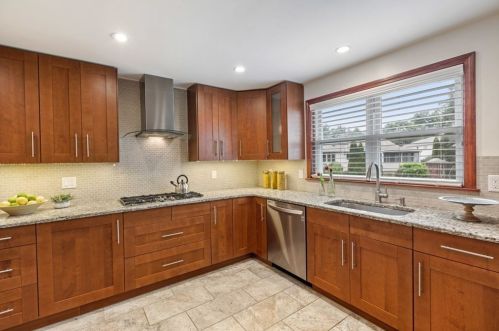 126 Brandeis Rd, Newton MA 02459-2707 exterior