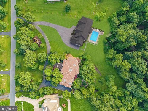 11705 Centurion Way, Rockville MD 20854-6419 exterior