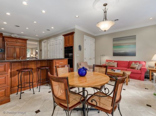 1738 Sedgwick St, Chicago IL 60614-4619 exterior