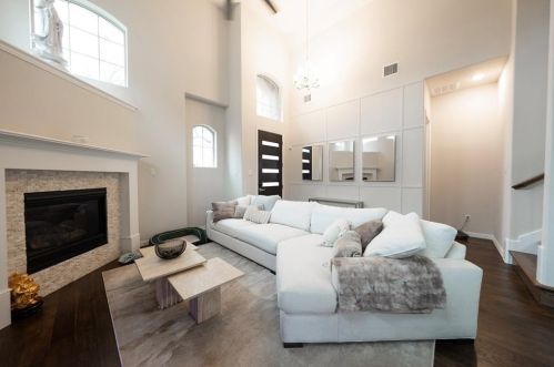 416 6th St, Irving TX  75060-4029 exterior