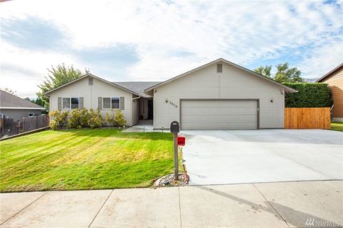 1513 4th St, Wenatchee, WA 98801-1738