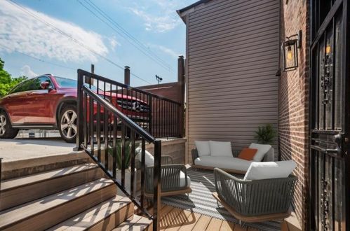 1714 Buena Vis St, Pittsburgh PA 15212-3927 exterior