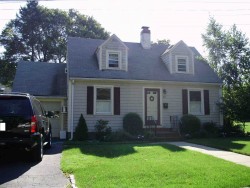 28 Albemarle Rd, Newton, MA 02460-1106