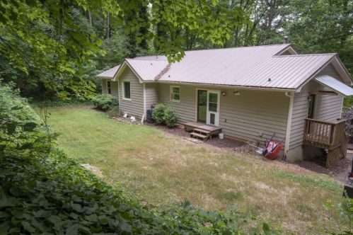 5059 Peach Mtn Cir, Gainesville GA 30507-8884 exterior