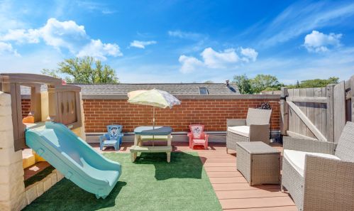 1905 Grace St, Chicago IL 60613-2901 exterior