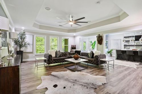 1735 High Trl, Atlanta GA 30339-8470 exterior