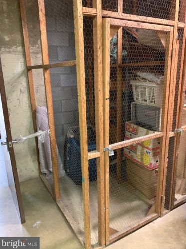 250 Reynolds St, Alexandria VA 22304-4437 exterior