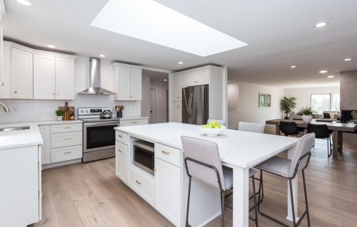 3152 Gatehouse Dr, Grand Rapids MI 49546-7010 exterior