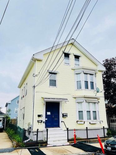 37 Flora St, Providence RI  02904-2545 exterior