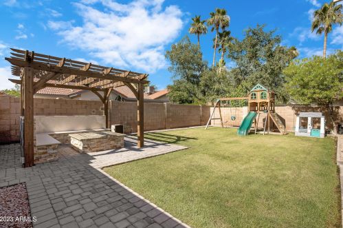 4142 Gary Dr, Chandler AZ 85225-1569 exterior