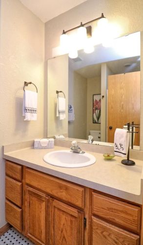 12393 Waterford Ave, Milwaukee WI 53235-4922 exterior