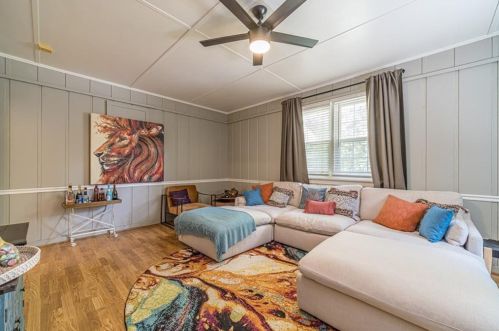 2201 Valley Creek Cir, Lithonia GA  30078-2532 exterior