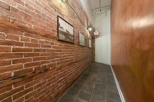 951 Liberty Ave, Pittsburgh PA 15222-3755 exterior