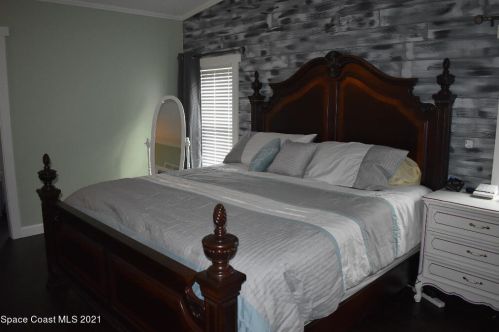 4779 Cambridge Dr, Mims FL 32754-5462 exterior