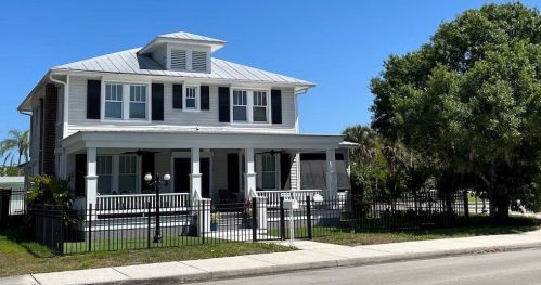 716 10th St, Fort Pierce FL  34950-8541 exterior