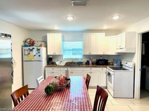 5327 Georgia Ave, Naples FL 34113-7812 exterior