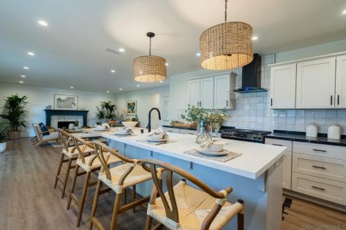 14291 Prospect Ave, Tustin CA  92780-2316 exterior