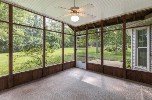 9937 Gerald Dr, Saint Louis MO 63128-1711 exterior