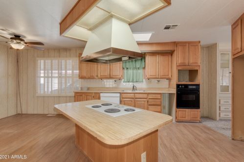 26006 Country Clb Dr, Chandler AZ 85248-6464 exterior