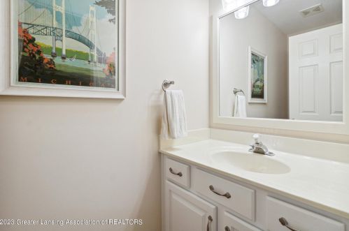 4406 Carmine Ct, Dewitt MI 48820-9183 exterior