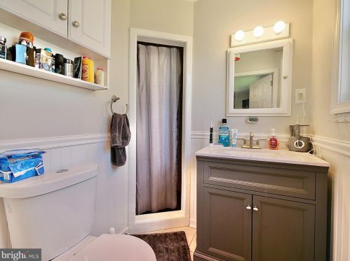 240 Gerald Dr, Chester PA 19014-1717 exterior