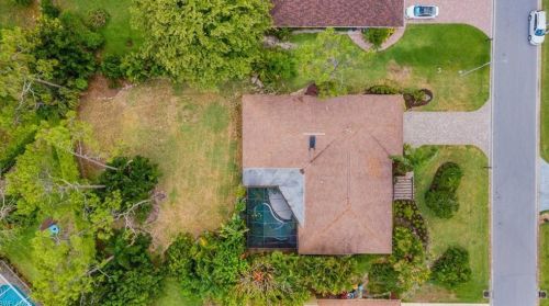 1947 Empress Ct, Naples FL 34110-8141 exterior