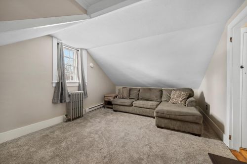 33 Washington St, Concord NH  03301-4341 exterior