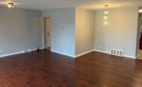 7458 Constance Ave, Chicago IL 60649-3120 exterior