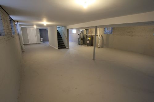 7705 Bennett Ave, Chicago IL  60649-4605 exterior