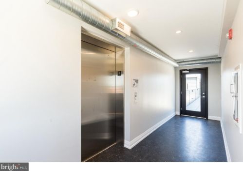 512 Girard Ave, Philadelphia PA  19125-3390 exterior