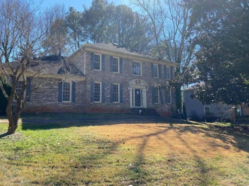 4169 Gladney Dr, Atlanta, GA 30340-4721