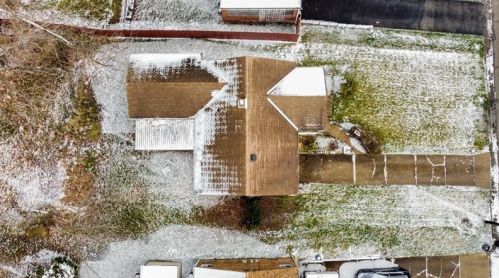 712 Southern Ave, Pittsburgh PA 15235-4166 exterior