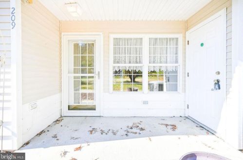 209 Troopers Way, Salisbury MD exterior