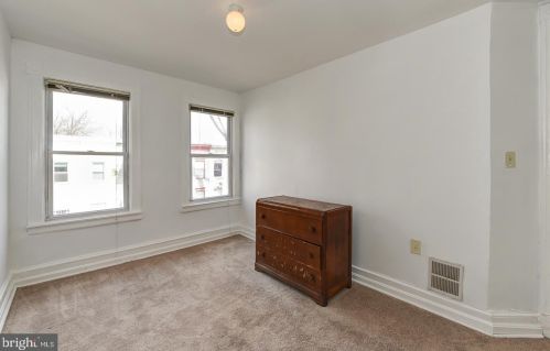 1647 Kramer St, Washington DC  20002-4558 exterior