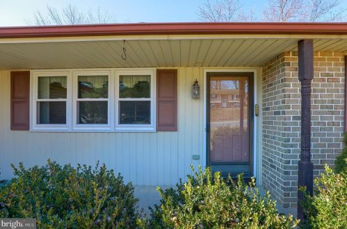 154 Amsterdam Rd, Lancaster PA 17603-9719 exterior