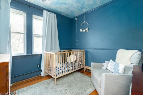 86 Midland Blvd, Maplewood NJ  07040-1810 exterior