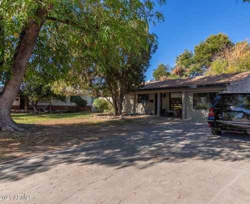 1118 Colter St, Phoenix AZ 85018-1640 exterior