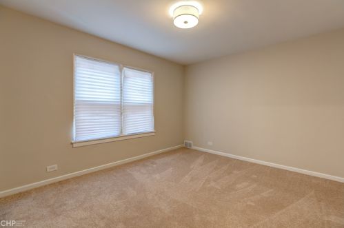 1404 Lawler Ave, Chicago IL 60630-1536 exterior