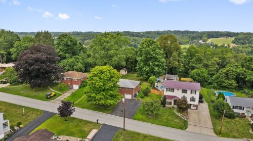 77 Observatory St, Manor PA 15665-9748 exterior