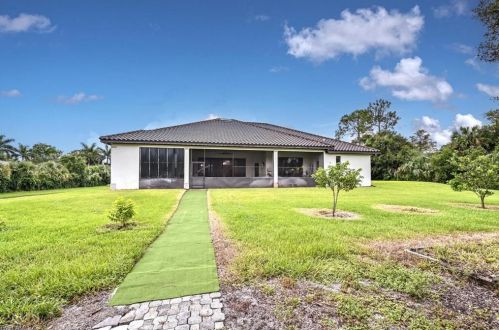 3391 7 Ave, Naples FL 34119-1523 exterior